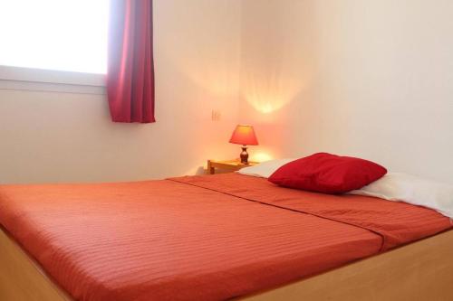 Ένα ή περισσότερα κρεβάτια σε δωμάτιο στο Appt 2 pièces LA ROCHELLE - LR030-A118