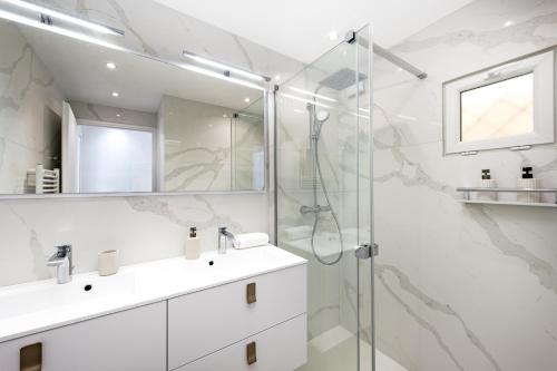 Koupelna v ubytování Porte de Monaco - Terrasse vue mer - Parking - CN