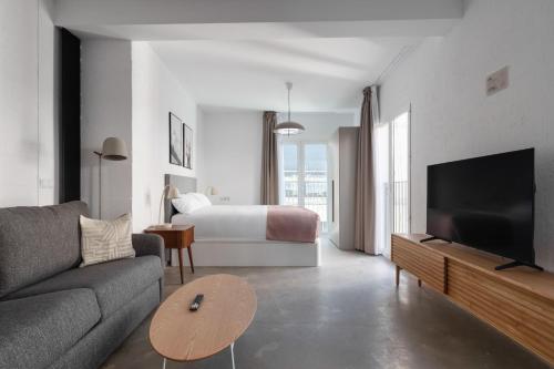 Limehome Almeria Hernan Cortes