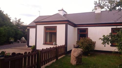 Gallery image of Finod Farmhouse in Finned Bridge