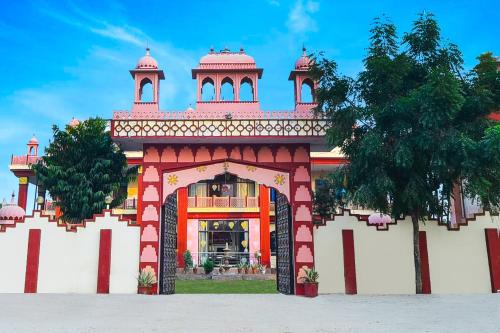 Gallery image of Hotel O Pink Haveli in Wātka