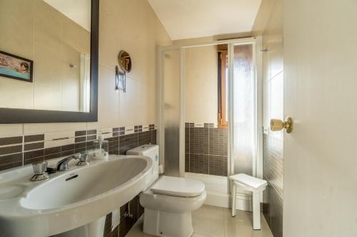 Koupelna v ubytování Casa Rural Bocanegra