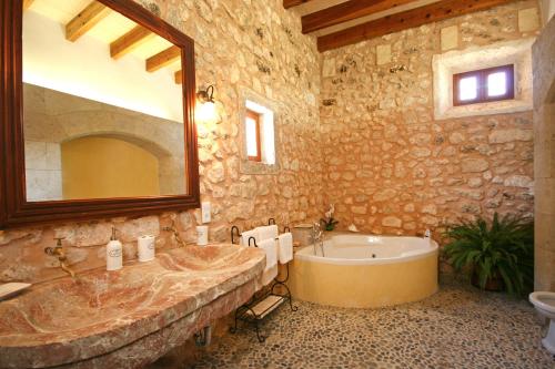 Koupelna v ubytování Son Mas Vell