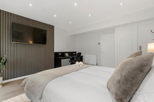 Jasmine Suite by Yielding Bricks photo 22
