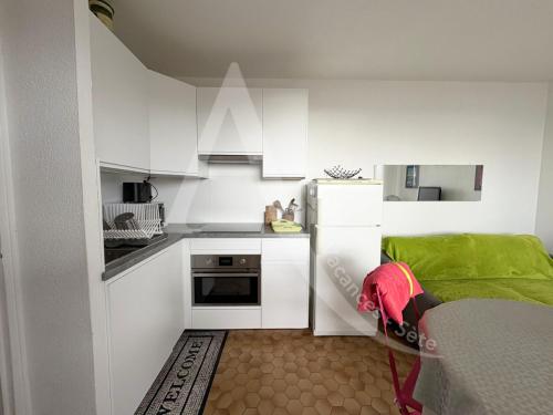 coquet appartement 1 chambre avec parking bord de plage