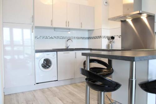 Photo de la galerie de l'établissement Appt 2 pièces LA ROCHELLE - LR050-B103, à La Rochelle