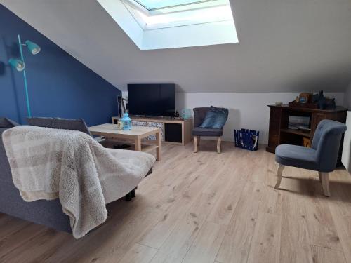 Photo de la galerie de l'établissement Maison St Marc proche plage, 2 chambres, à Saint-Nazaire