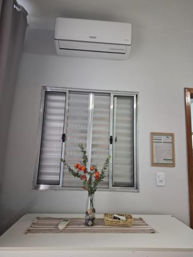 Gambar di galeri bagi Kitnet com ar condicionado e banheiro externo di Capão Bonito