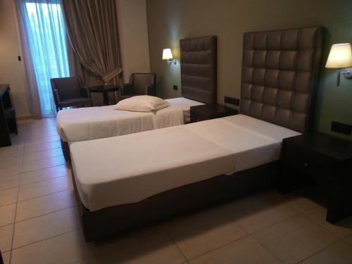 Gallery image of Amalias Hotel in Kourouta