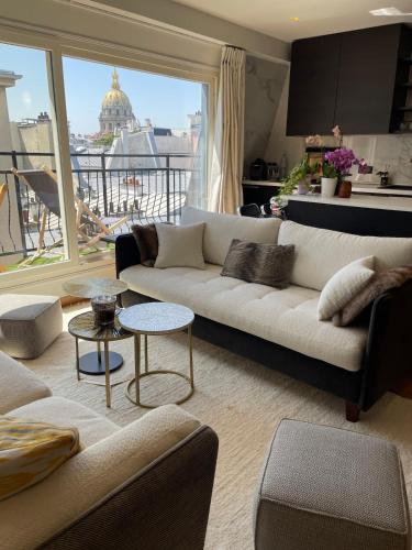 Beautiful apartment terrace Invalides and fireplace