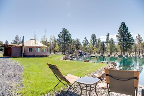 Foto dalla galleria di Jumping Juniper Ranch Yurt a Sisters
