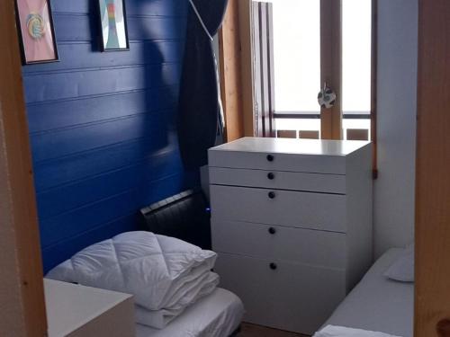 Photo de la galerie de l'établissement Appartement cosy 2 chambres avec WiFi et parking aux Gets - FR-1-671-276, aux Gets