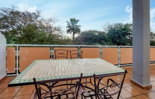 Μπαλκόνι ή βεράντα στο 4 Bedroom Awesome Apartment In Chipiona