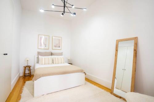 Chic 1BR in República w Balcony by LovelyStay