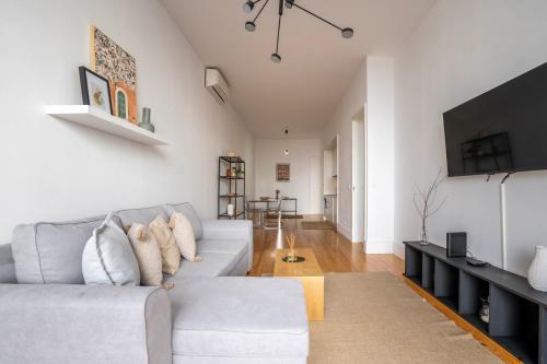 Chic 1BR in República w Balcony by LovelyStay