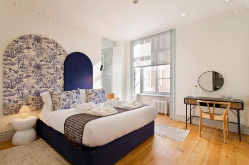 BOUTiQUE Rentals- THE MiRaDOURO Ribeira Apartment