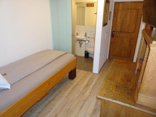 Foto dalla galleria di Wirgarten Antik Hotel a Dingolfing