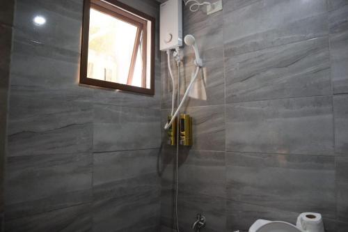 Ένα μπάνιο στο Shiloh Deluxe Room