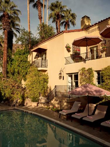 Piscine de l'établissement The Willows Palm Springs ou située à proximité