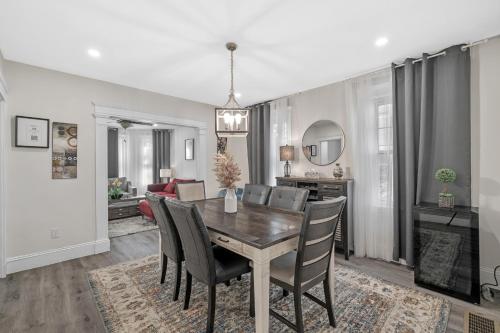 Fotografie z fotogalerie ubytování Roslindale village condos v destinaci Boston