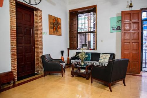 Khu vực ghế ngồi tại Hotel La Palma Centro Histórico