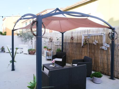 Kawasan patio atau luaran di CASA VERDI 37 CAMERA ZAFFIRO