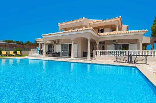 Villa Paloma - tranquilidade com piscina aquecível e BBQ - Albufeira