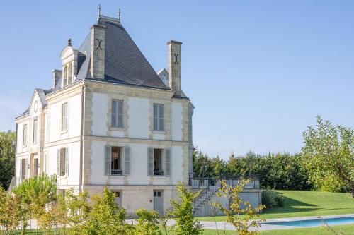 Etablissement de charme à 10 minutes des Châteaux viticoles