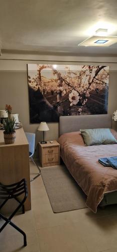 A Cozy Affordable Place at Voula