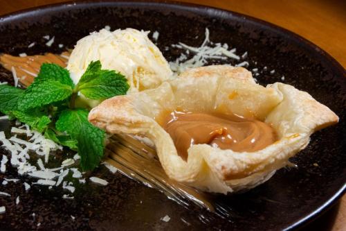 Makanan di atau berdekatan hotel