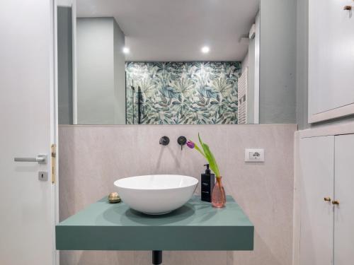 Flower House - Oltrarno Collection photo 13