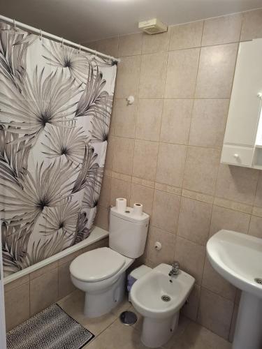 Ένα μπάνιο στο VV ALSU Soñar en La Palma