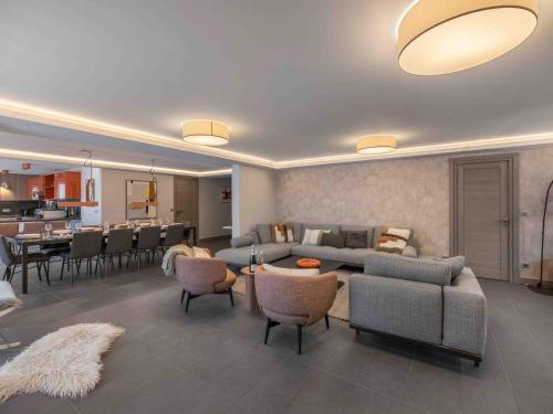 Grand appartement raffiné et design à Courchevel, 5 chambres, 10 pers., proche remontées mécaniques - FR-1-563-14