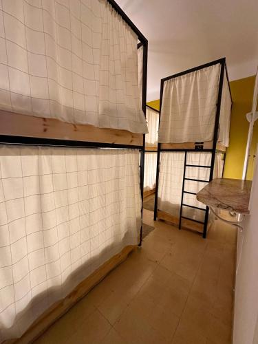 Cama o camas de una habitación en Nomads Hostel Tunisia