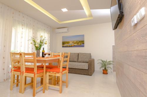 Bella Apartments No2