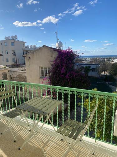 Balkón nebo terasa v ubytování Hostl - Beds & Rooms - The Hostel Inn Paphos, Old Town