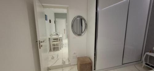 Ένα μπάνιο στο Beni 's apartments