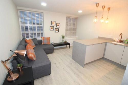 Posezení v ubytování 2br 2bath Flat In Central Preston For 5 Guests