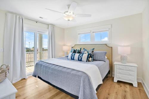 En eller flere senge i et værelse på Miller's High Life