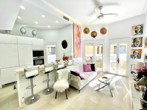 Loft de lujo en Marbella centro con amplio balcon - Magnolia Properties