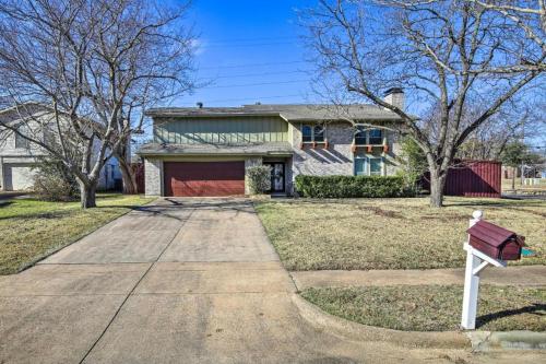 a house with a garage and a driveway at Texas - Justin 7 in Stafford