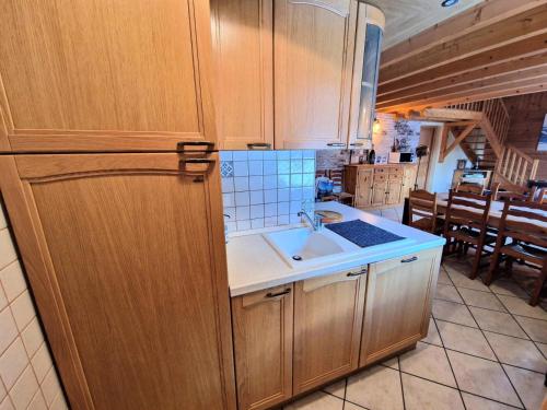 Photo de la galerie de l'établissement Résidence Albriet - Magnifique appartement 14 personnes en duplex MAE-3774, à Modane