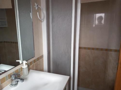 Ένα μπάνιο στο hotel rural la gavilla