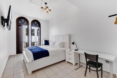 Postel nebo postele na pokoji v ubytování Armas Hotel