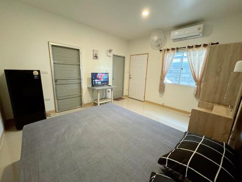 Televisyen dan/atau pusat hiburan di ห้องเช่าพิภูตะวัน