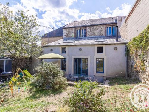 Photo de la galerie de l'établissement Gîte Chaleureux en Bord de Loire avec Terrasse - FR-1-622-97, à Ingrandes