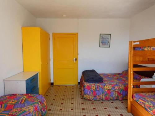 Photo de la galerie de l'établissement Charmante maison avec jardin près plage pour 4 pers. - FR-1-540-312, à Notre-Dame-de-Monts