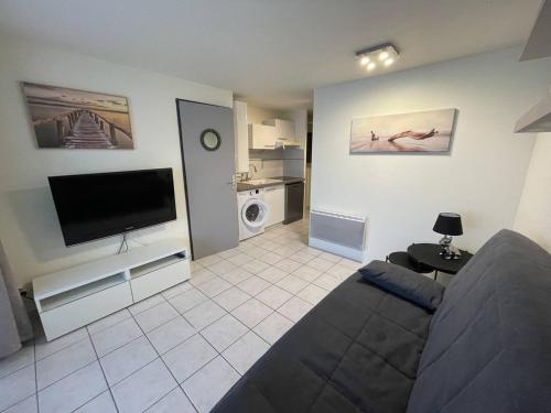 Appartement rénové à 300m de la plage avec parking - FR-1-723-170