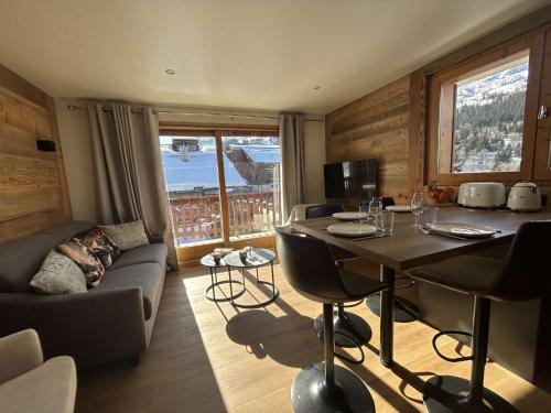 Appartement contemporain proche des pistes, Méribel - FR-1-180-654