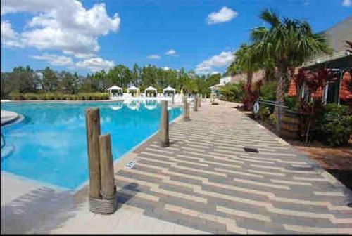 Universal 3BR Townhome with Pool photo 16